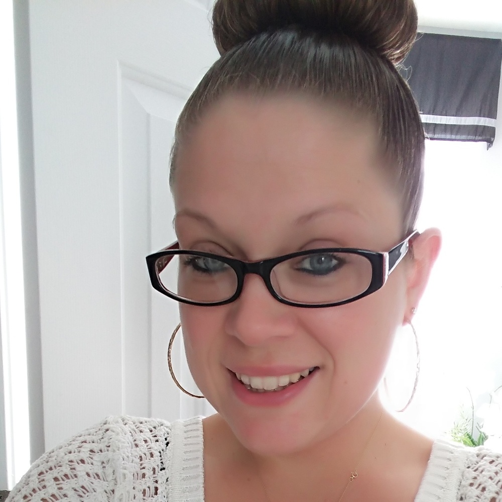 Meet your Posher, Courtney